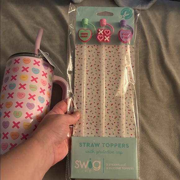 Swig Be Mine 40 oz Mug and Straw Bundle-Valentine’s Day - Picture 6 of 10
